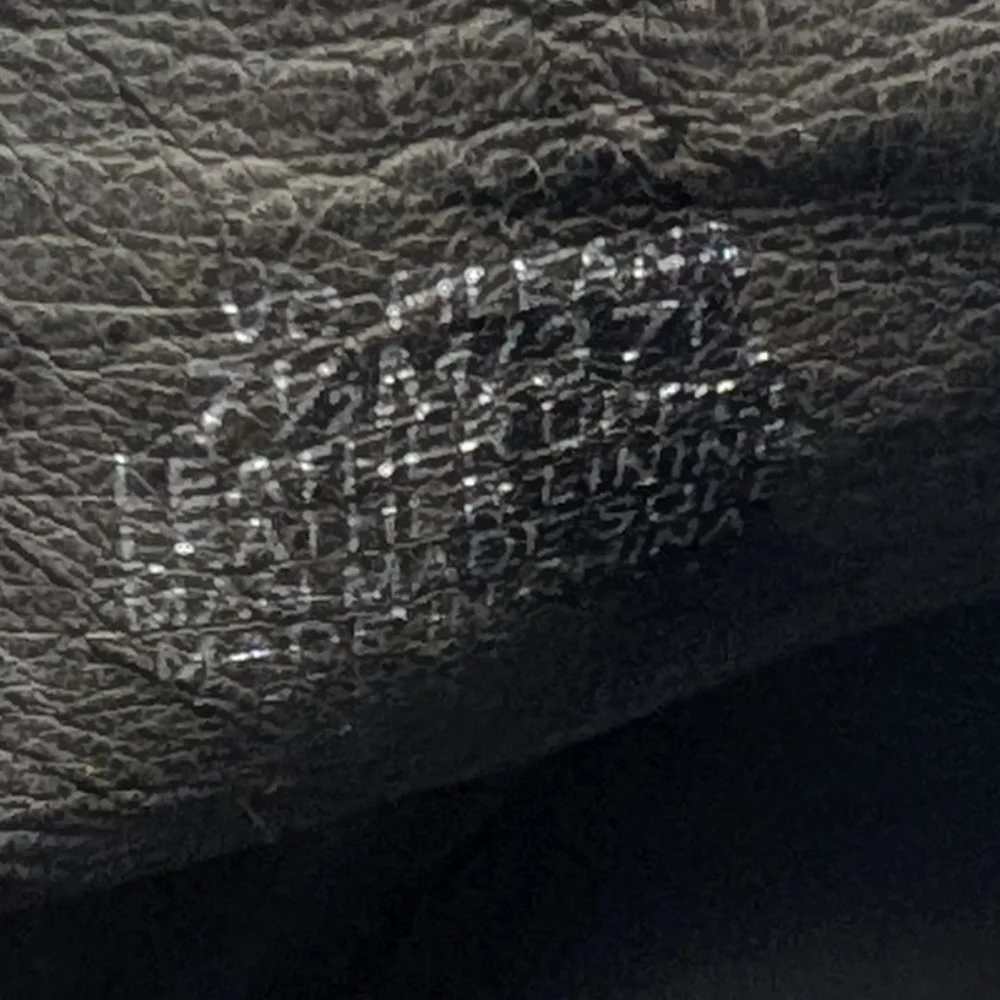 Vince Camuto shoe light